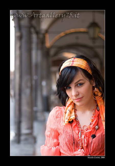 Roxana - Fotomodella di Montevarchi (Toscana) disponibile per foto fashion, moda mare, intimo e glamour.