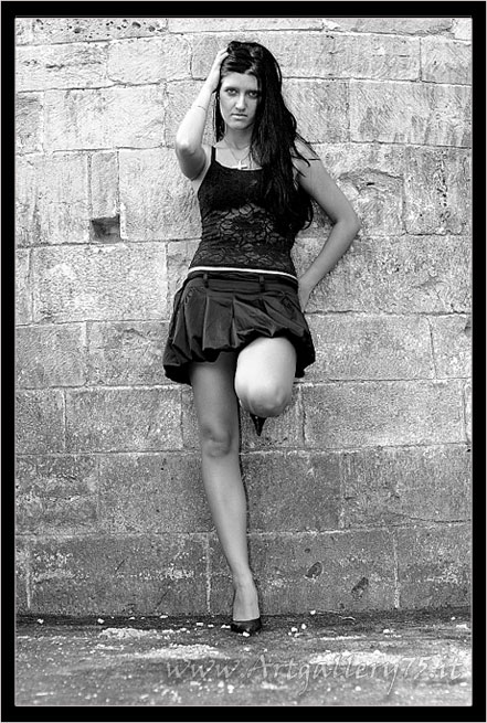 Elisa - Fotomodella italiana disponibile per foto fashion e moda mare.
