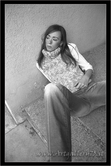 Elisa P. - Fotomodella di Verona (Veneto) disponibile per foto fashion, moda mare, intimo, glamour, trasparenze e bodypainting.