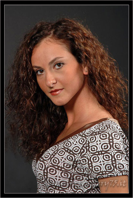 Germana - Fotomodella di Palermo (Sicilia) disponibile per foto fashion, moda mare, intimo, trasparenze, glamour e gothic dark.
