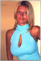 Daniela C. - Fotomodella italiana residente a Genova (Liguria). Disponibile per foto fashion e moda mare.