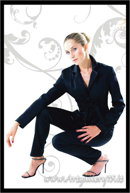 Irene M. - Fotomodella di Napoli (Campania) disponibile per foto fashion e moda mare.