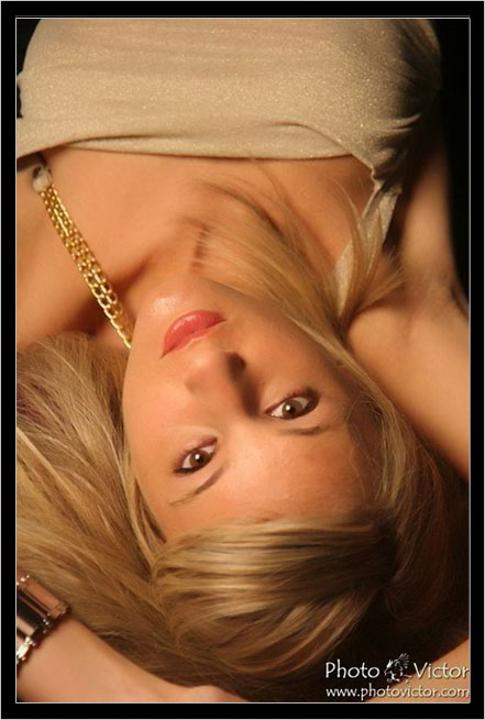 Jolesun - Fotomodella di Orbassano (TO) disponibile per foto fashion, moda mare ed intimo.
