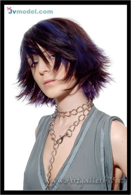 Jvmodel - Fotomodella italiana residente a Milano. Disponibile per fofo fashion, moda mare ed intimo.
