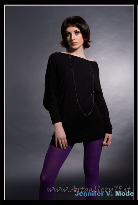 Jvmodel - Fotomodella italiana residente a Milano. Disponibile per fofo fashion, moda mare ed intimo.