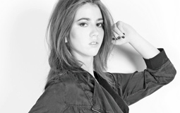 Claudia P fotomodella italiana Milano Lombardia modella fashion moda mare intimo