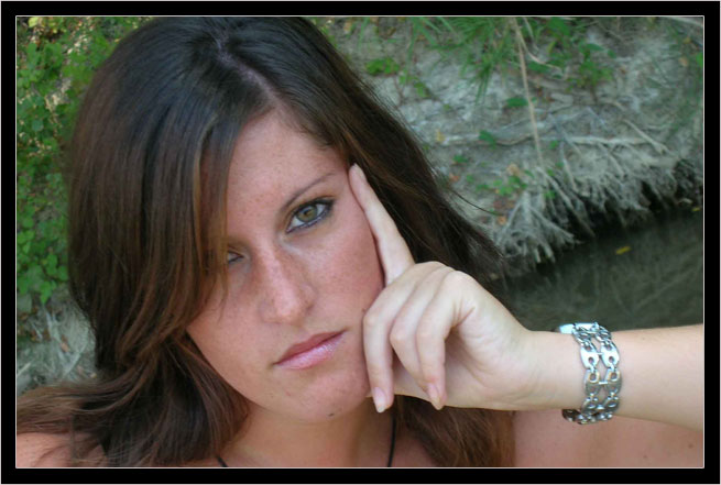 Rossella P. - Fotomodella di Grosseto (Toscana) disponibile per foto fashion e moda mare.