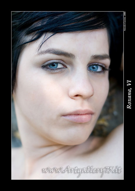 Roxana - Fotomodella di Montevarchi (Toscana) disponibile per foto fashion, moda mare, intimo e glamour.