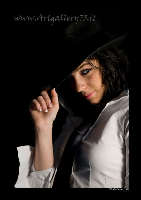 Roxana - Fotomodella di Montevarchi (Toscana) disponibile per foto fashion, moda mare, intimo e glamour.