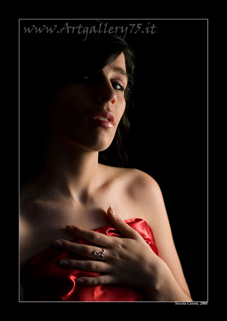 Roxana - Fotomodella di Montevarchi (Toscana) disponibile per foto fashion, moda mare, intimo e glamour.